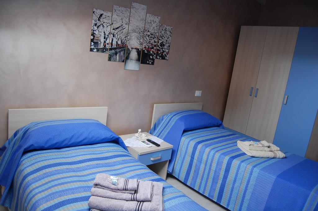 Hotel Emily House Montecerboli Exterior foto
