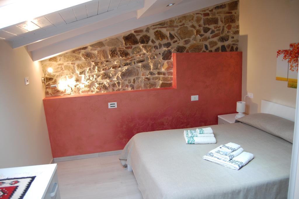 Hotel Emily House Montecerboli Exterior foto